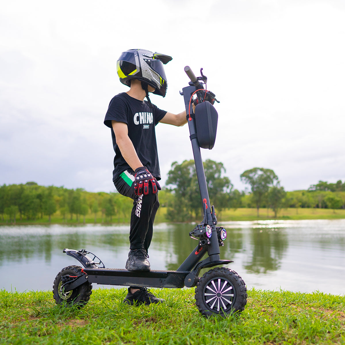 E Scooty Rider FIRST TIME ELECTRIC SCOOTER RIDER SAFETY TIPS & TRICKS – ESWINGsports